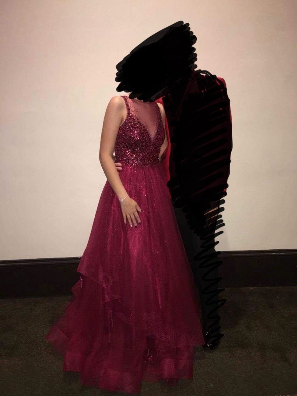 Val Stefani Burgundy Sequin Beaded Formal Prom Gown Dress Women’s Size 4 - Picture 15 of 15
